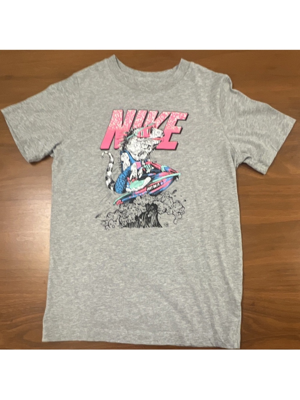 Nike Boys Medium Gray Graphic T-Shirt Iguana Lizard On Jet Ski Just Do It Retro